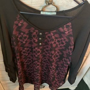 Maurices size large long sleeve